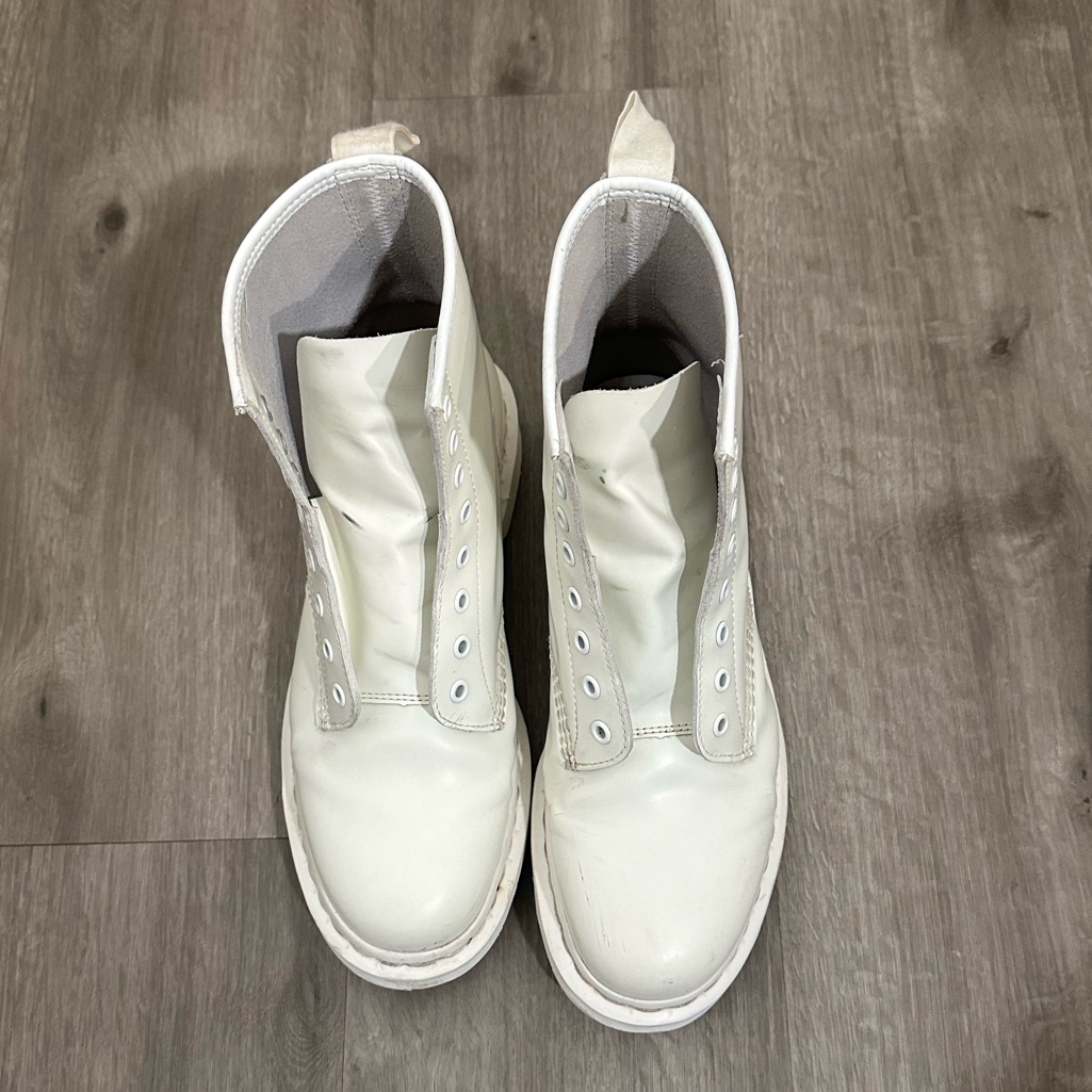 Dr. Martens 1460 Mono Boots